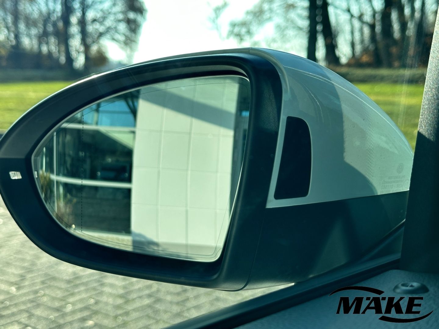 Touran Comfortline 2.0 TDI DSG AHK STDHZ LED ACC