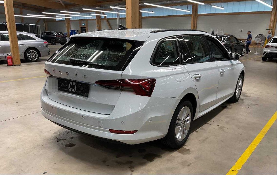 Fahrzeugabbildung SKODA Octavia Co 2.0d AT7  LED/NAVI/VIRTU/SHZ/RFK/8Fa