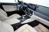 BMW 545e xDrive Luxury Line,Navi,SD,4xSH,Kam,AHK,+WR - BMW 545 aus 2022