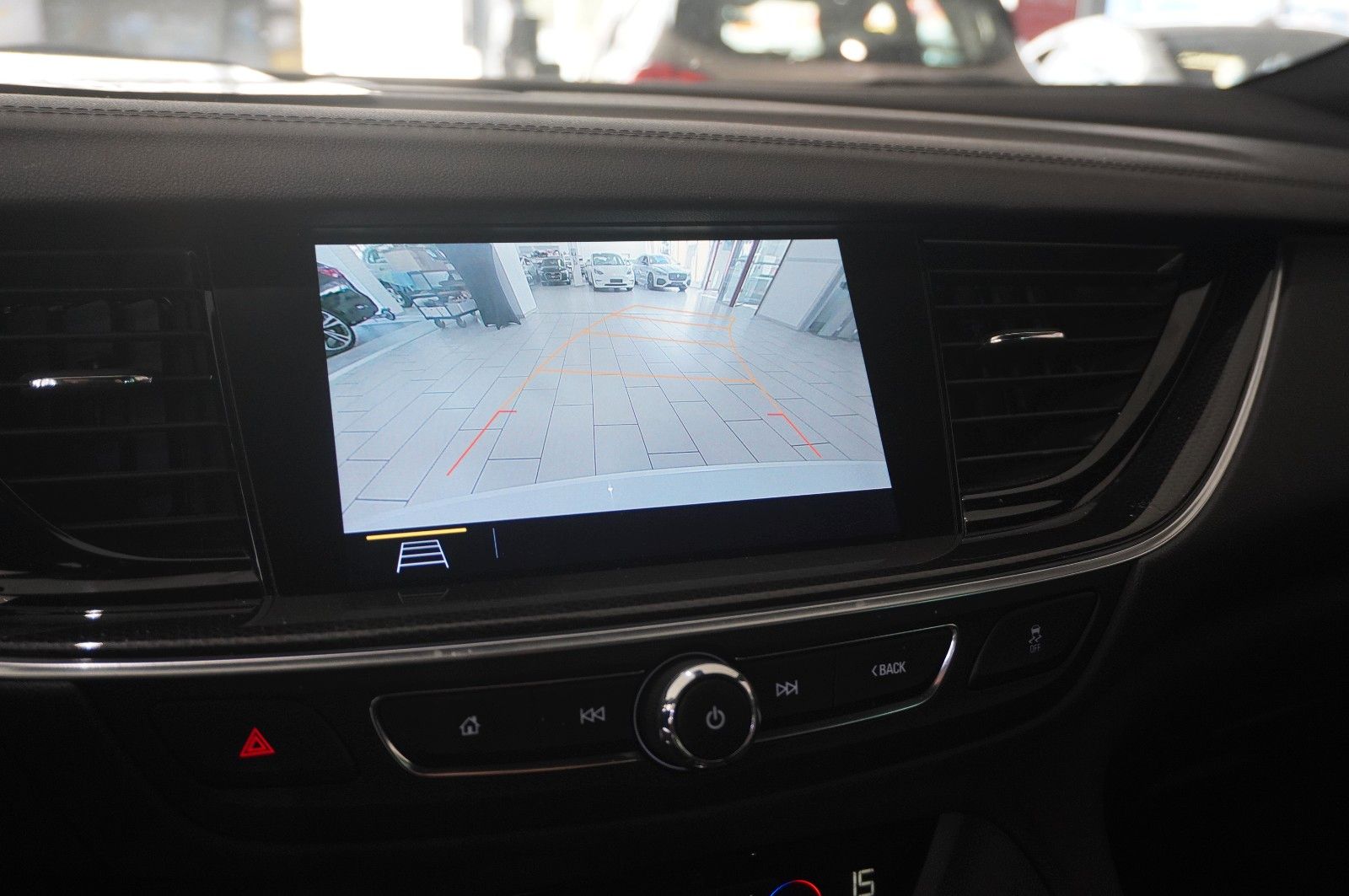 Fahrzeugabbildung Opel Insignia B ST 2.0D ELEGANCE NAVI/LED/KAMERA/HUD