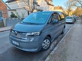Volkswagen VW Multivan T7, EZ 04/24, 3 Jahre Werksgarantie - VW T7 Multivan von privat