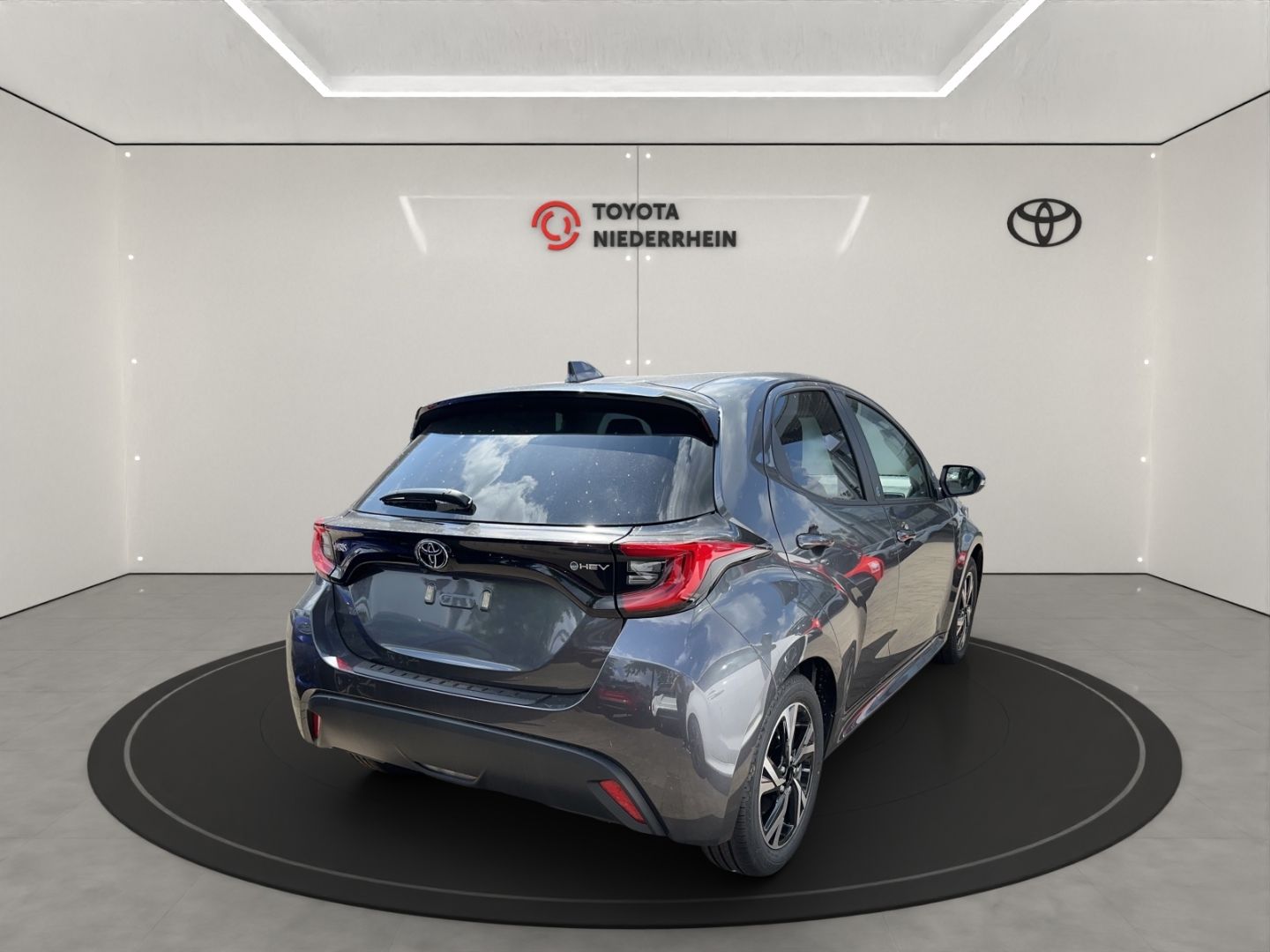 Toyota Yaris Hybrid Teamplayer 1.5 +COMFORT+SAFETY imagem 3