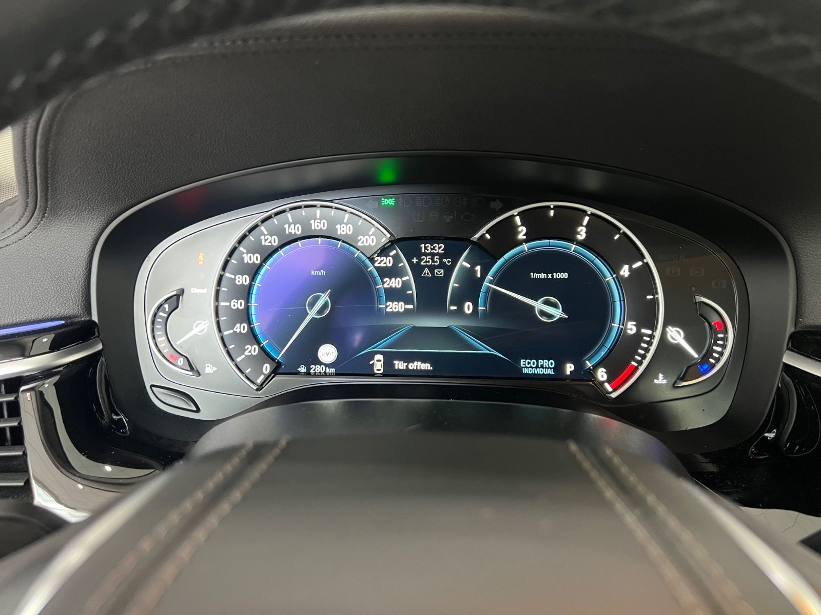 Fahrzeugabbildung BMW 520 d Lim. Luxury Line