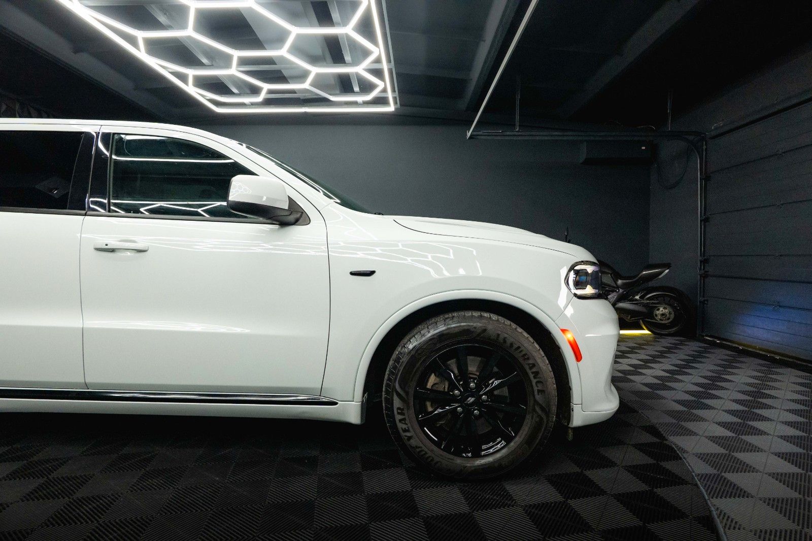 Fahrzeugabbildung Dodge Durango 5.7 V8 R/T SRT 4x4 Night-Paket Modell 22