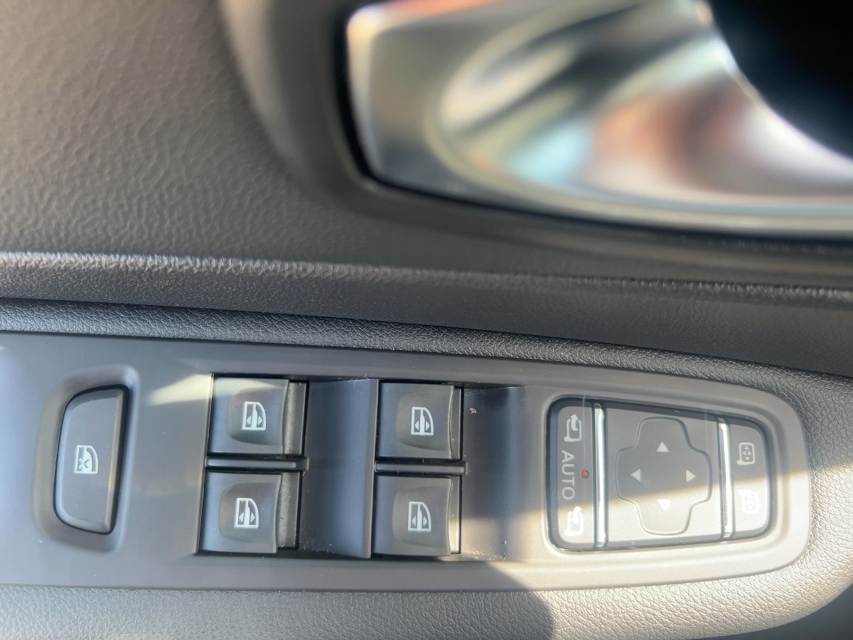 Fahrzeugabbildung Renault Captur Intens ENERGY TCe 90 LED Klimaaut. EPH