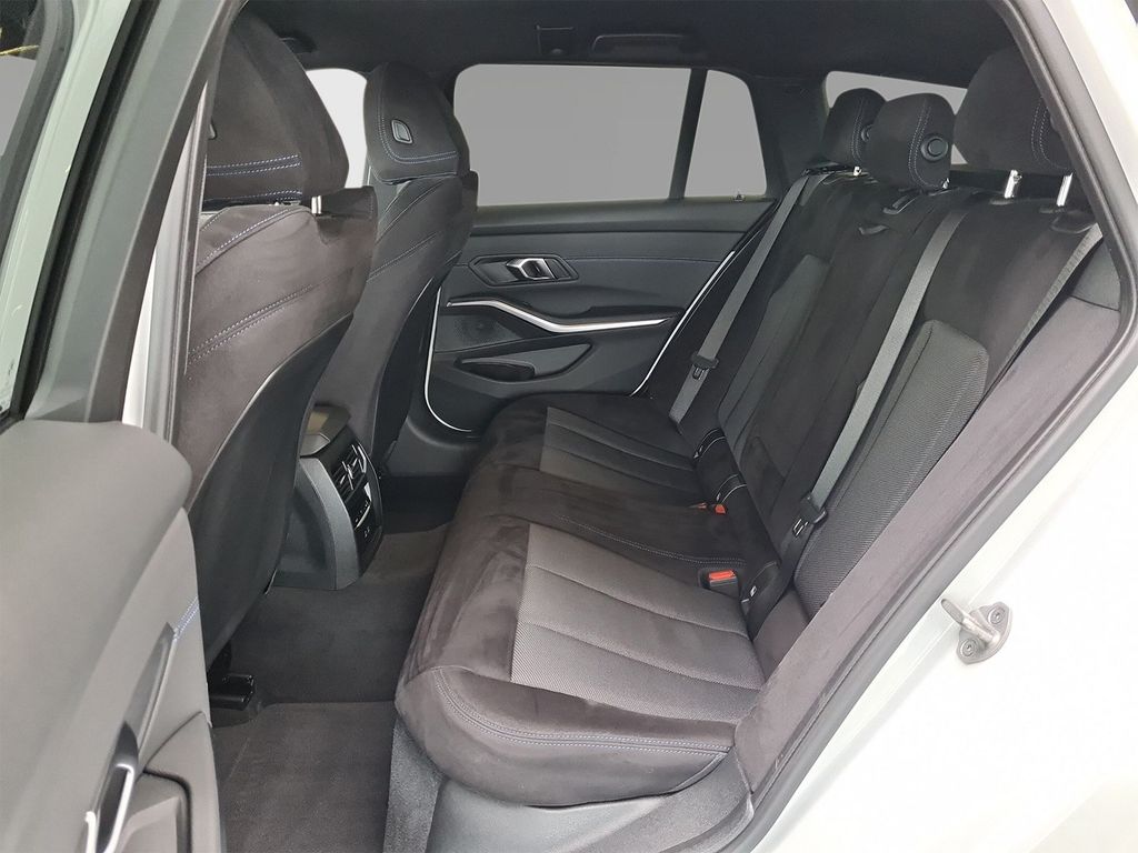 BMW 320 d xDrive M-Sport LED HiFi DAB AHK RFK uvm.