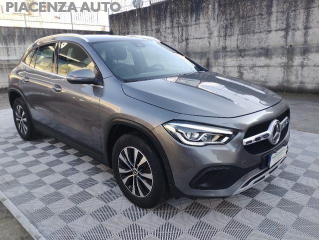 Mercedes-Benz MERCEDES-BENZ GLA 200 d Automatic Sport