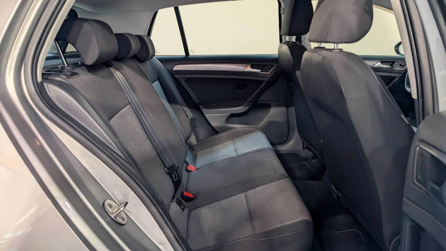 Volkswagen GOLF VII 1.2 TSI Trendline/Klima/PDC/Allwetter/