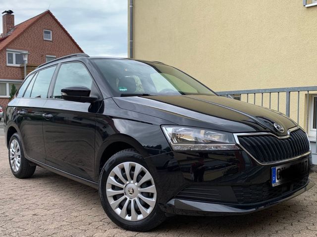 Skoda Fabia Combi Ambition Climatronic SHZ PDC 1.Hand