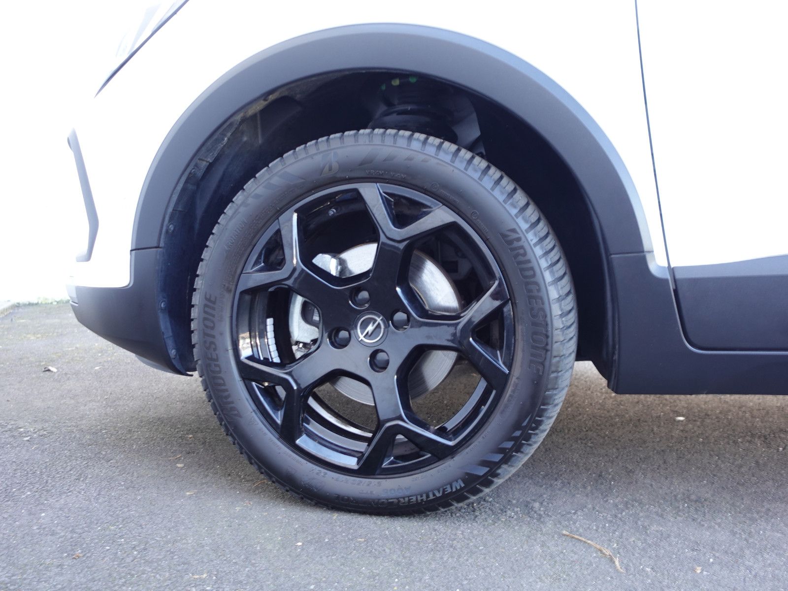 Fahrzeugabbildung Opel Crossland  1.2Turbo Elegance AHK,SHZ,PDC,Kamera