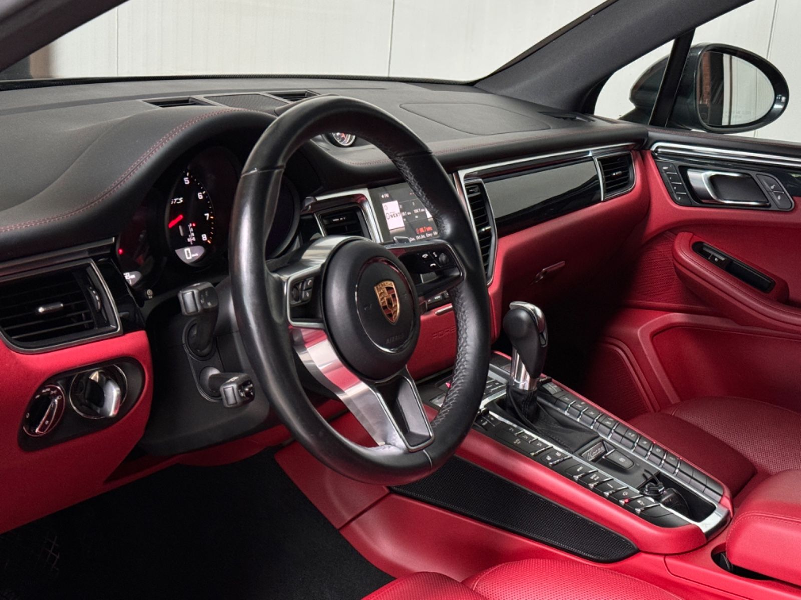 Fahrzeugabbildung Porsche Macan GTS/ACC/Pano/Bose/Sportauspuff