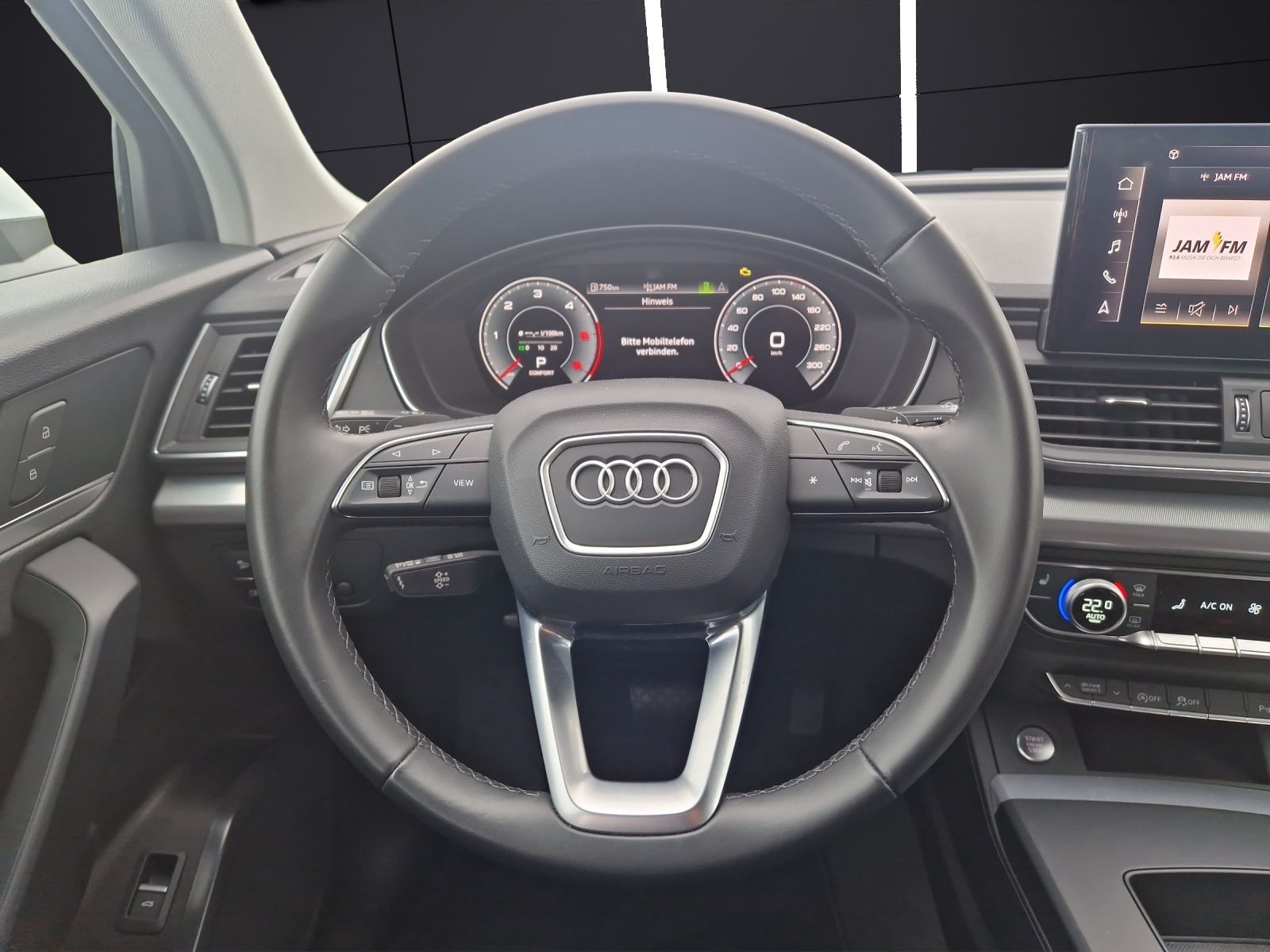 Fahrzeugabbildung Audi Q5 40 TDI quattro S line Navi RearView