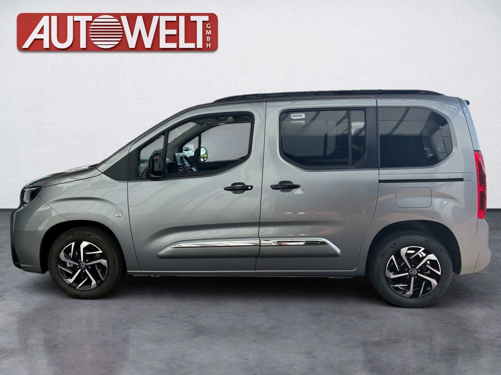 Fahrzeugabbildung Toyota Proace City Verso 1.2 L1 Teamplayer KlimaA,LED