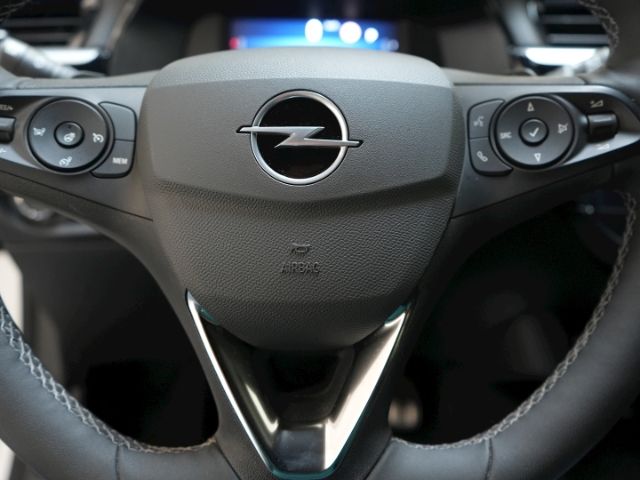 Corsa F FACELIFT GS AT+LED+NAVI+RÜCKFAHRKAMERA+S