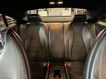 Mercedes-Benz E 200 E Coupe *AMG*360*Parkass*LED*