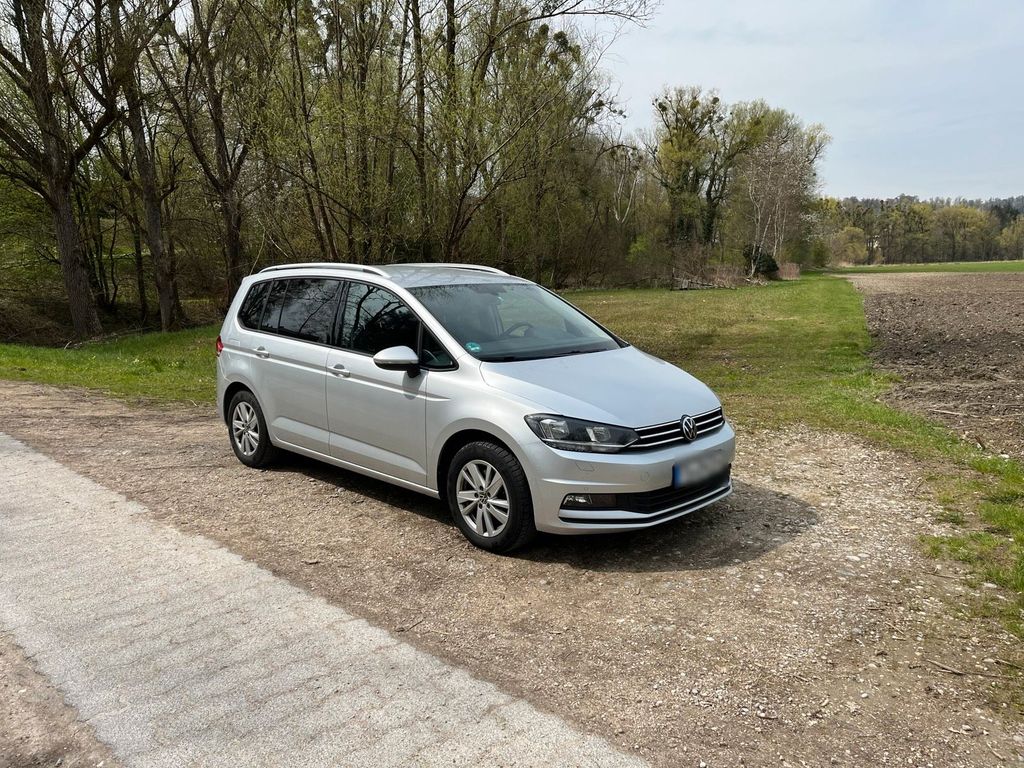 Image of Volkswagen Touran