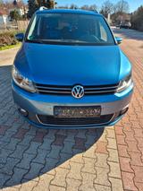Volkswagen Touran 1.6 TDI DSG CUP CUP - Volkswagen Touran CUP mit Diesel-Antrieb