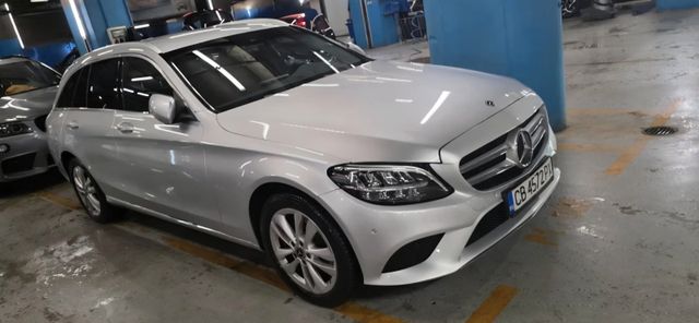 MERCEDES-BENZ C 300 d 4MATIC T Autom. -