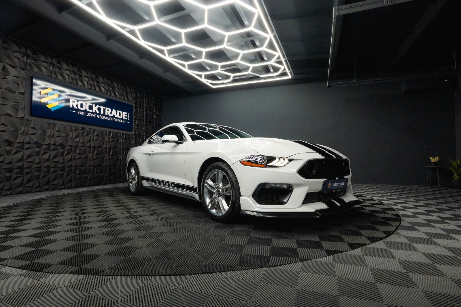 Fahrzeugabbildung Ford Mustang Shelby GT 500 Coupe Performance PREMIUM