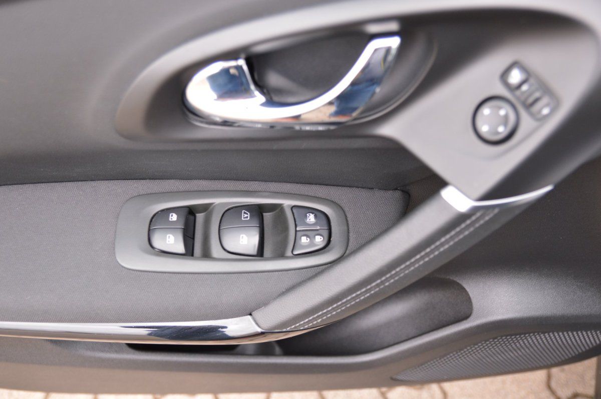 Fahrzeugabbildung Renault Kadjar Experience Panoramadach