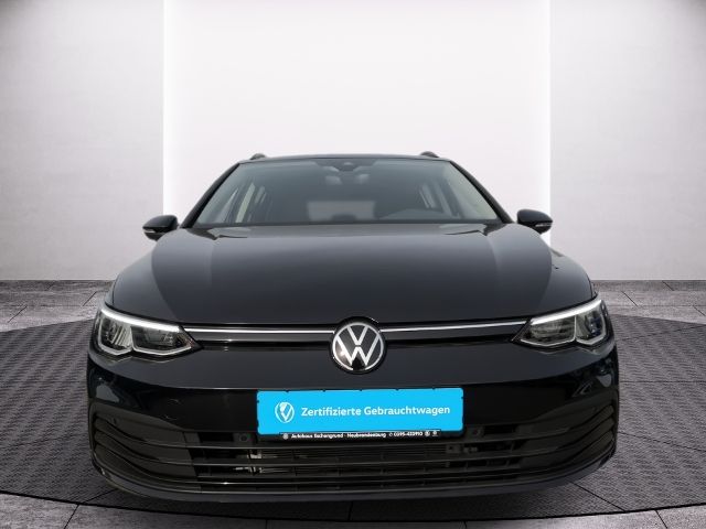 Fahrzeugabbildung Volkswagen Golf VIII Variant 1.5 TSI Life STANDHZG. LED ACC