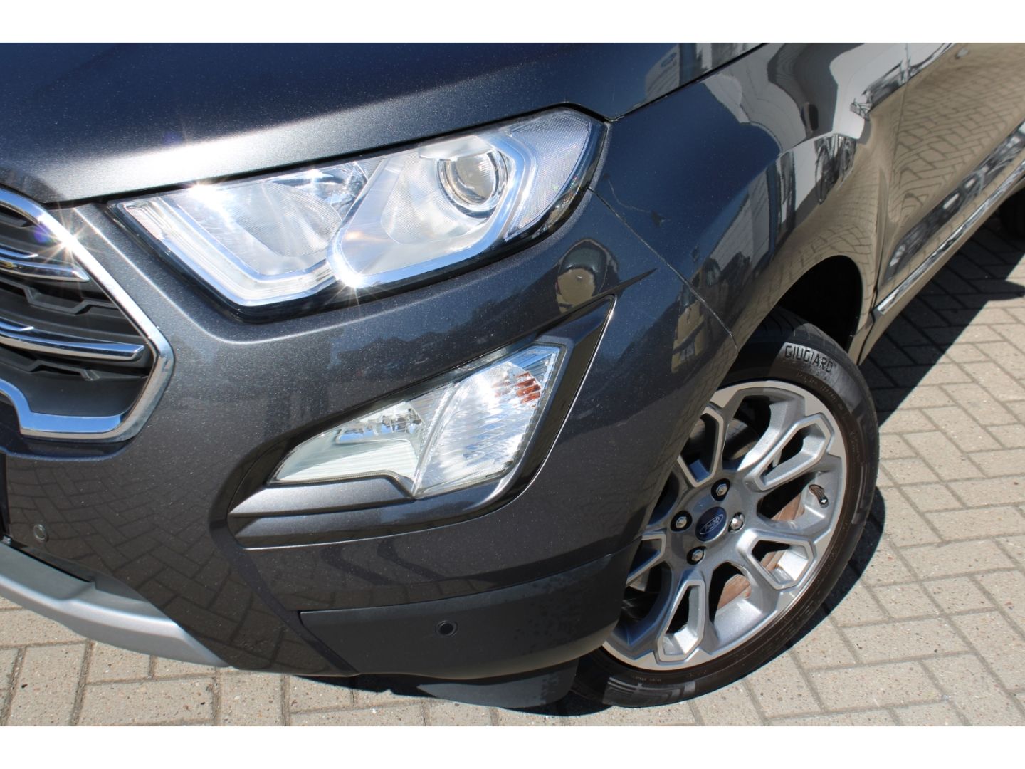 Fahrzeugabbildung Ford EcoSport Titanium WiPa RFK Tempomat  Android Aut