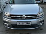 Volkswagen Tiguan Allspace  7/SITZER+AUTOMATIK+AHK+ACC - Volkswagen Tiguan Allspace in Mönchengladbach