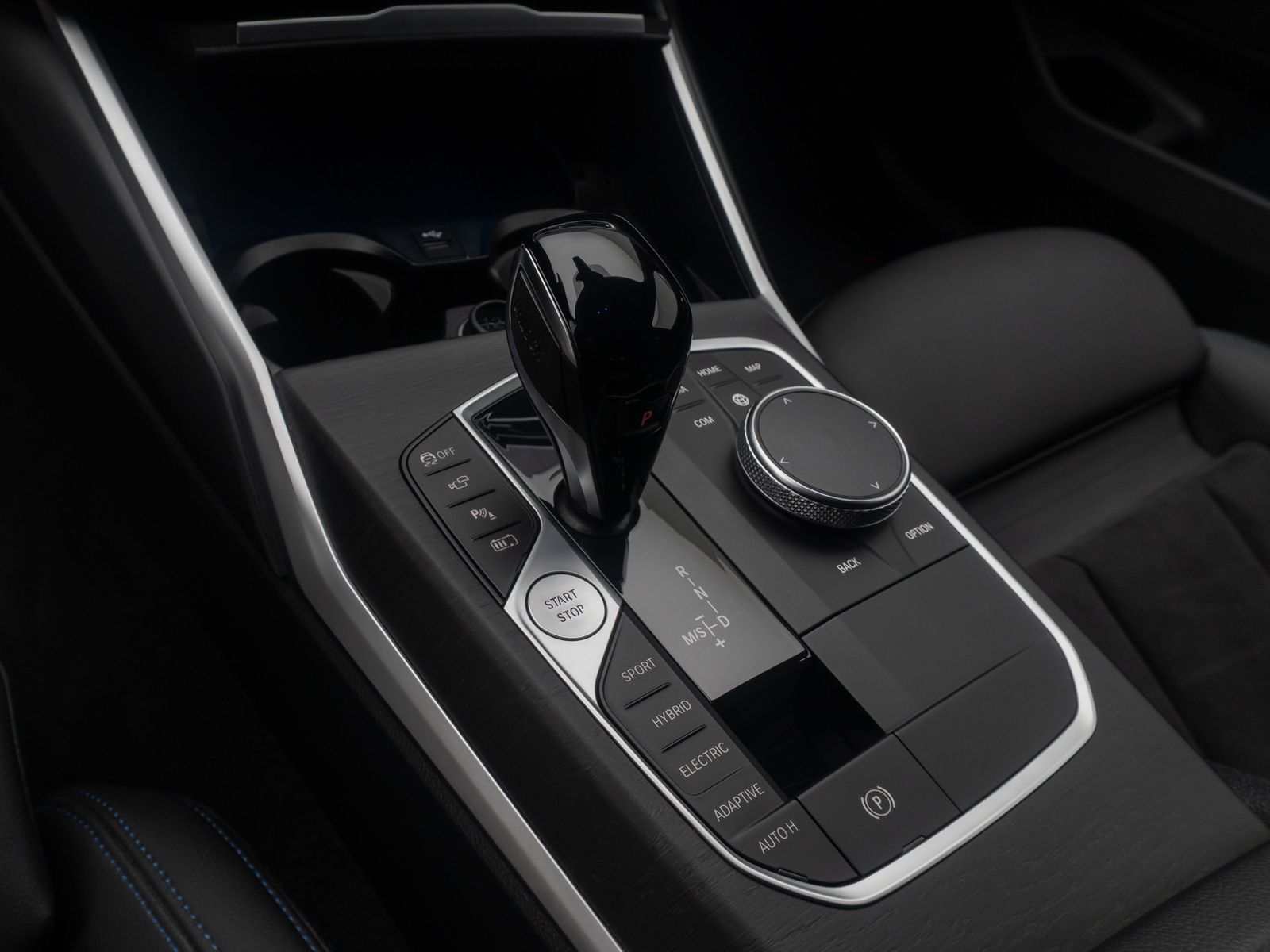 Fahrzeugabbildung BMW 330e xD M Sport DAB Laser 360°Alarm AHK HiFi 19"