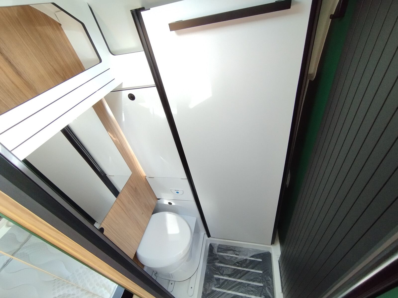 Fahrzeugabbildung Karmann Dexter 581 Alufelgen 16 Zoll und Concept Paket