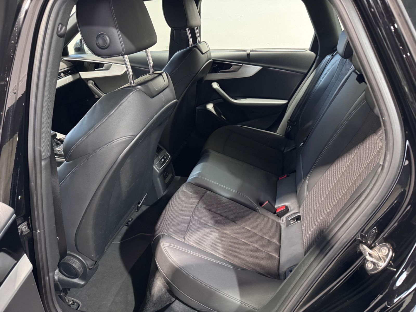 Audi A4 Avant 40 TDI advanced *S Line*Virtual*DSG* foto 9