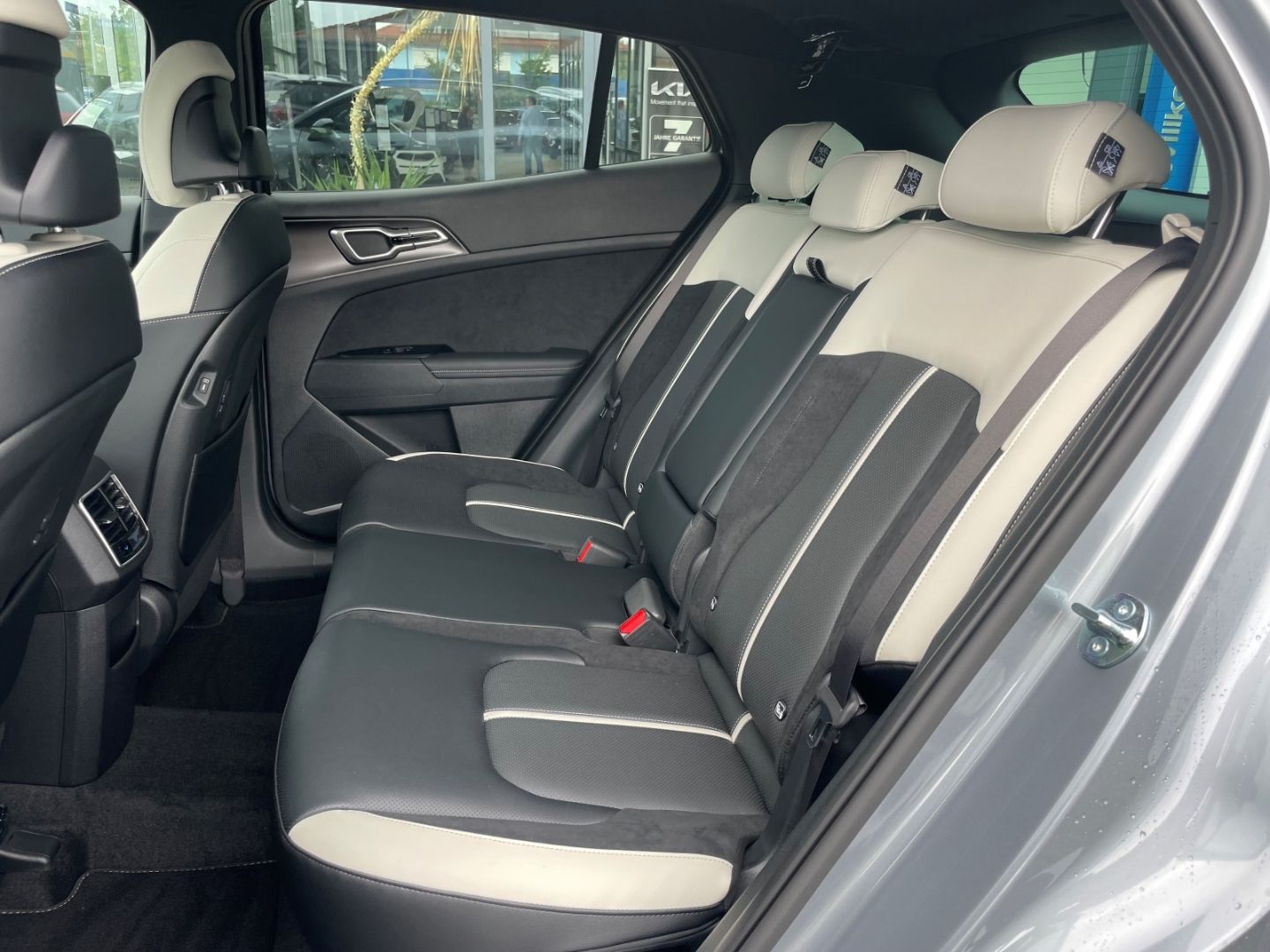Fahrzeugabbildung Kia Sportage GT Line AWD LED Schiebedach 360Kamera