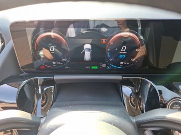 Mercedes-Benz GLA 250 e Progressive 360+AHK+Kam.+KeyLess+LED