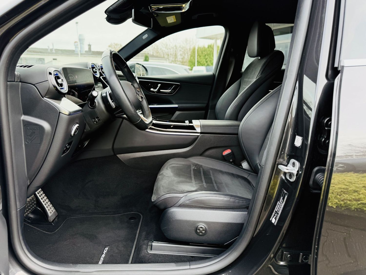 Fahrzeugabbildung Mercedes-Benz GLC 220 d 4M AMG Premium, AHK, 360°, Winter, Mem