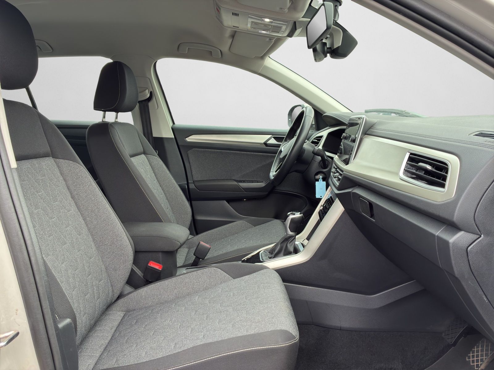 Volkswagen T-Roc - Bild 5