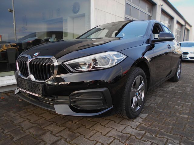 BMW 118iA 7`KM -NAVI-HEAD UP-LED-DAB-PDC-CARPLAY-USB