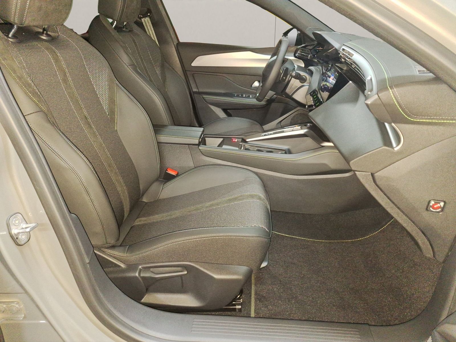 Peugeot 308 - Bild 16