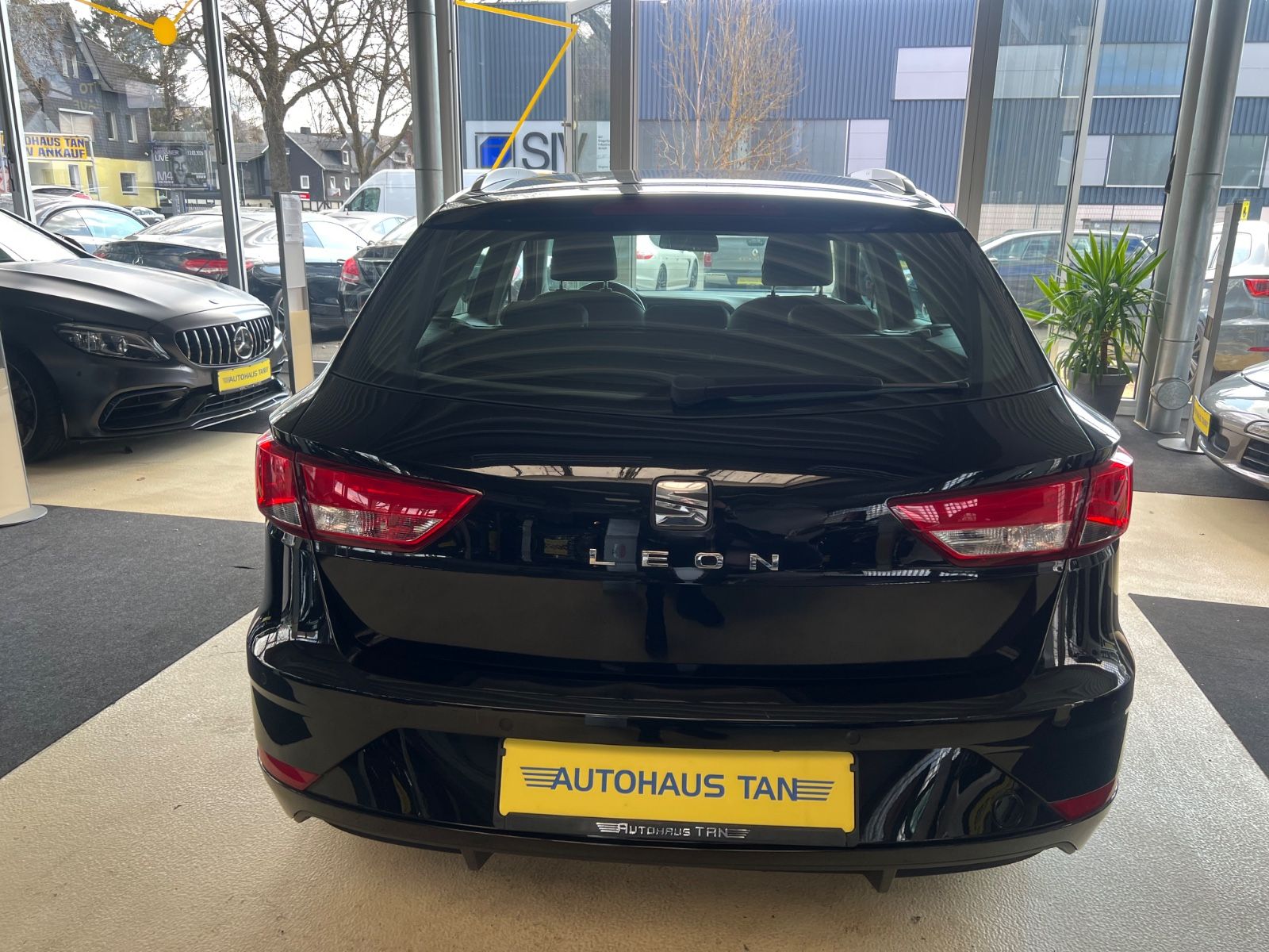 Fahrzeugabbildung SEAT Leon ST 1.4 TSI Style * 1.HAND *ALCANTARA*NAVI*