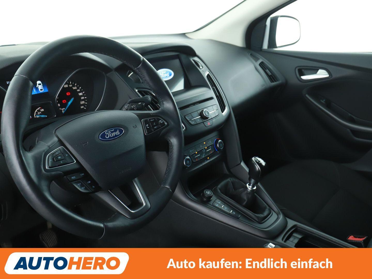 Ford Focus 1.0 EcoBoost Business*NAVI*TEMPO*PDC*SHZ*