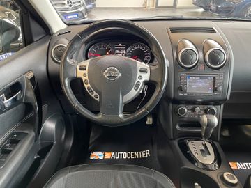 Nissan Qashqai 360 4X4 *PANORAMA*NAVI*TEILLEDER*