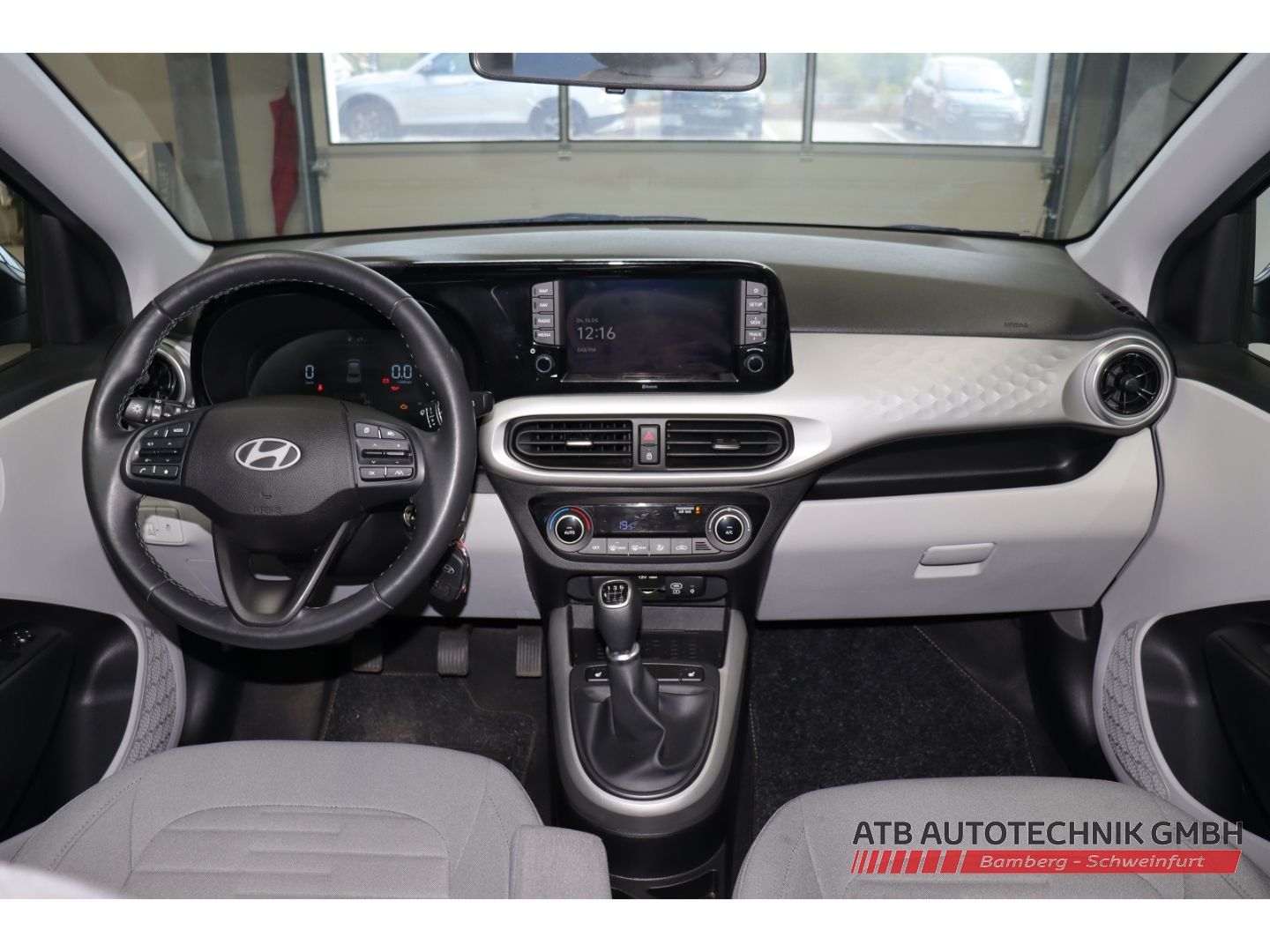 Fahrzeugabbildung Hyundai i10 Prime 1.2l Navi Apple CarPlay Klimaautom DAB