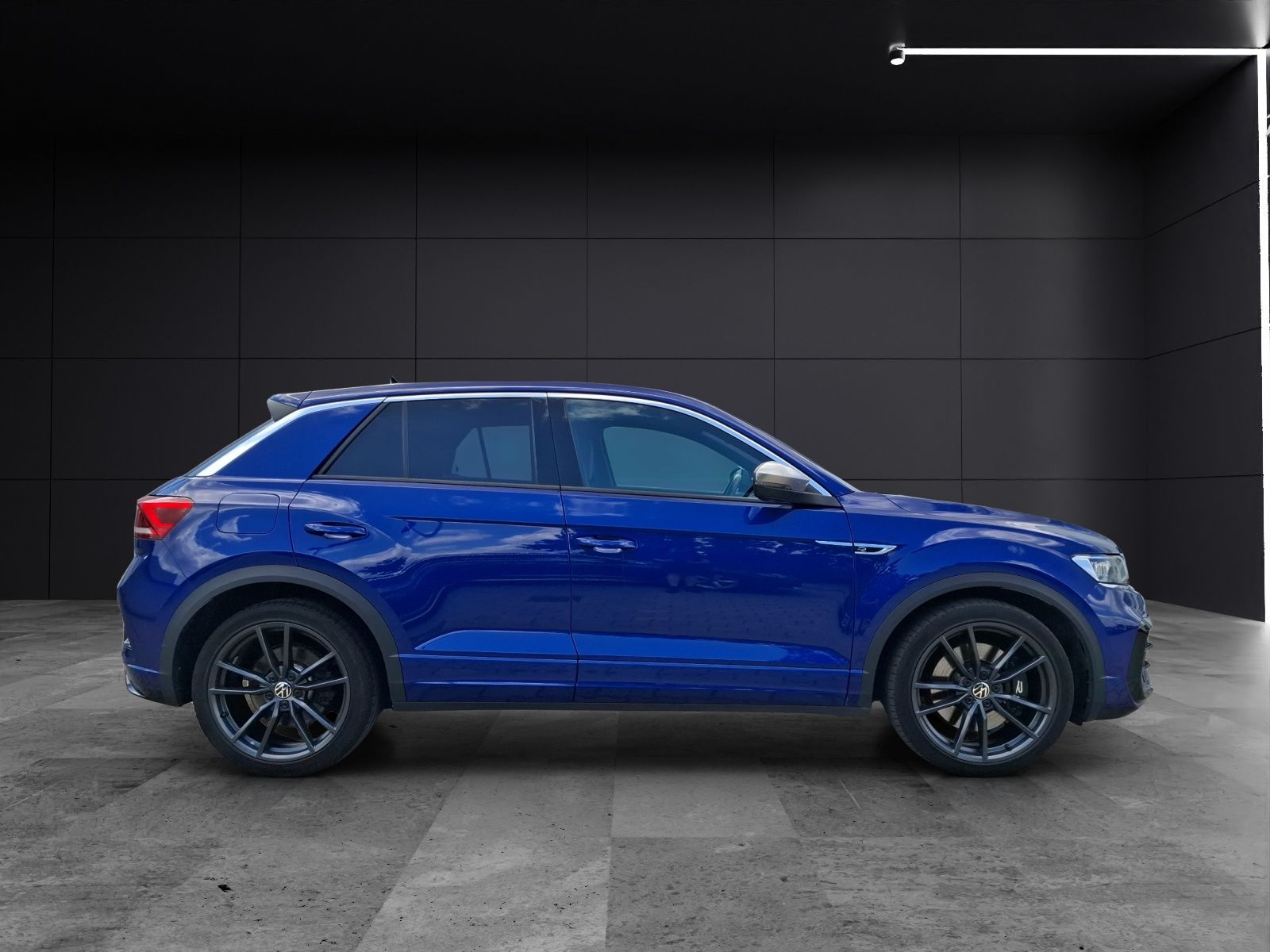 Fahrzeugabbildung Volkswagen T-Roc R DSG 4M LED Navi AID ACC RFK beats 19"