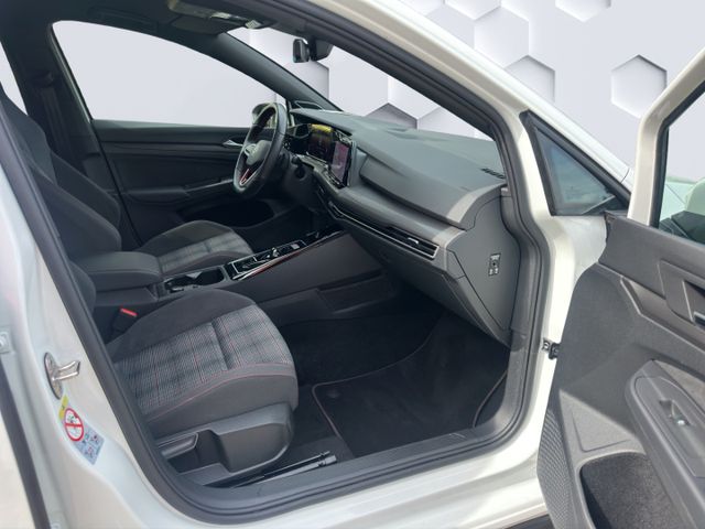 Golf GTI 2.0 TSI DSG 180kW LED AHZV Sitzheizung 