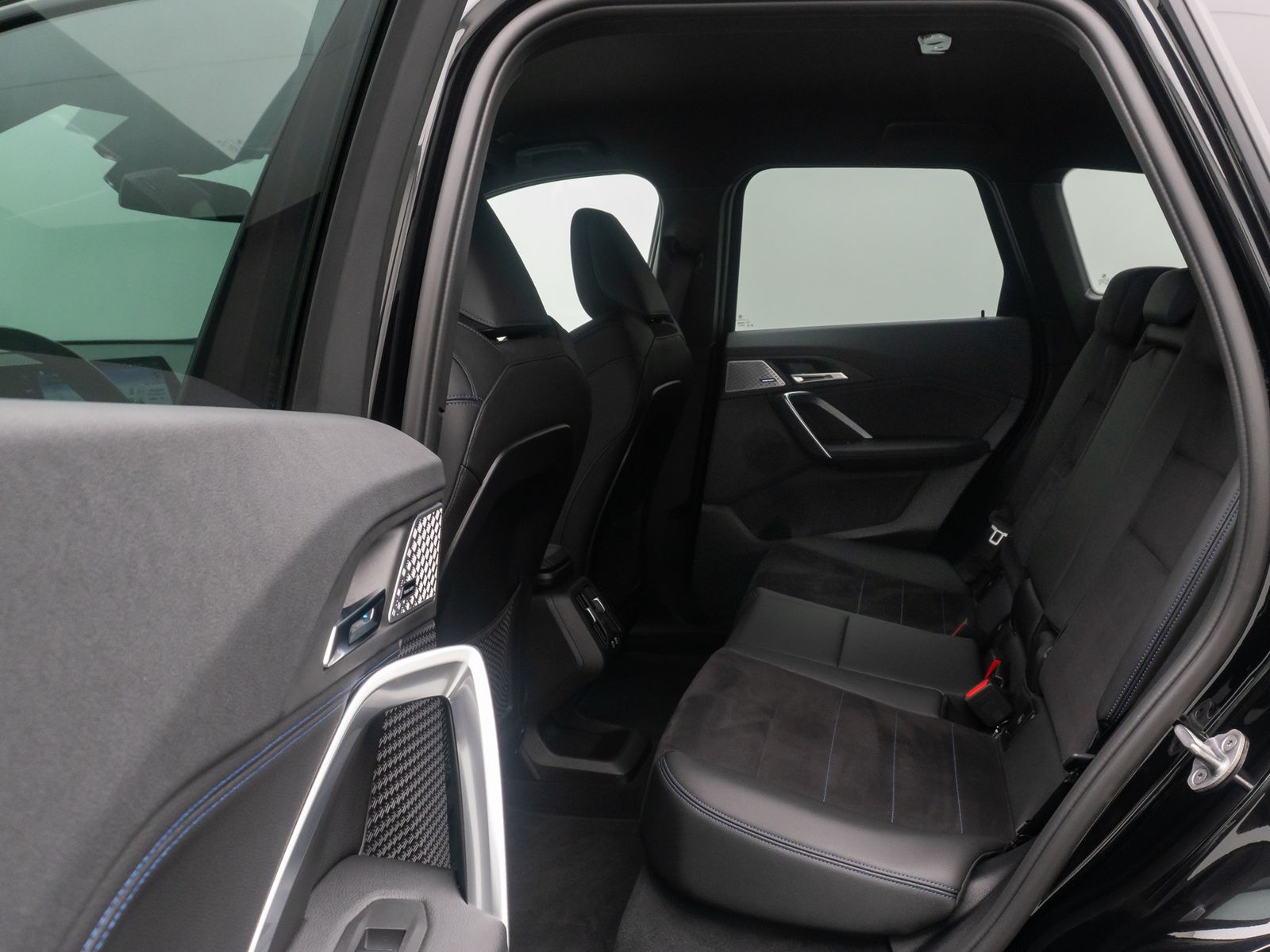 Fahrzeugabbildung BMW X1 xD30e M Sport 360&deg;HUD DAB H/K ACC Komfort LED