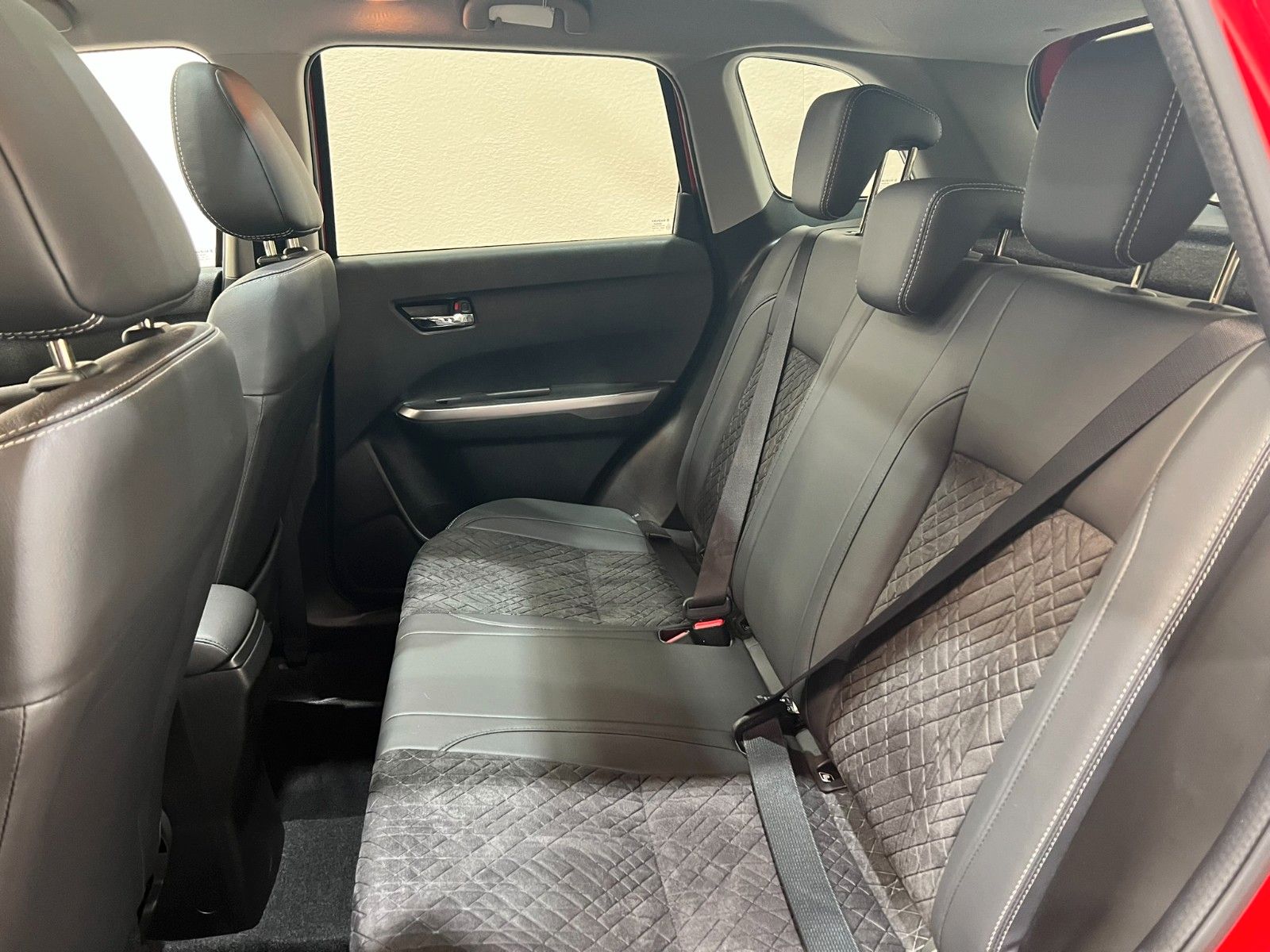 Fahrzeugabbildung Suzuki Vitara 1.4 Comfort+ Allgrip HYBRID