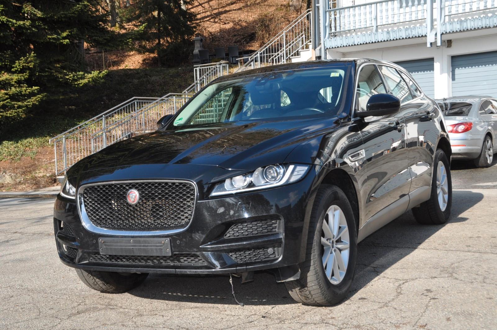 Jaguar F-PACE Prestige AWD *Navi*Bi-Xenon*RFK*Leder*