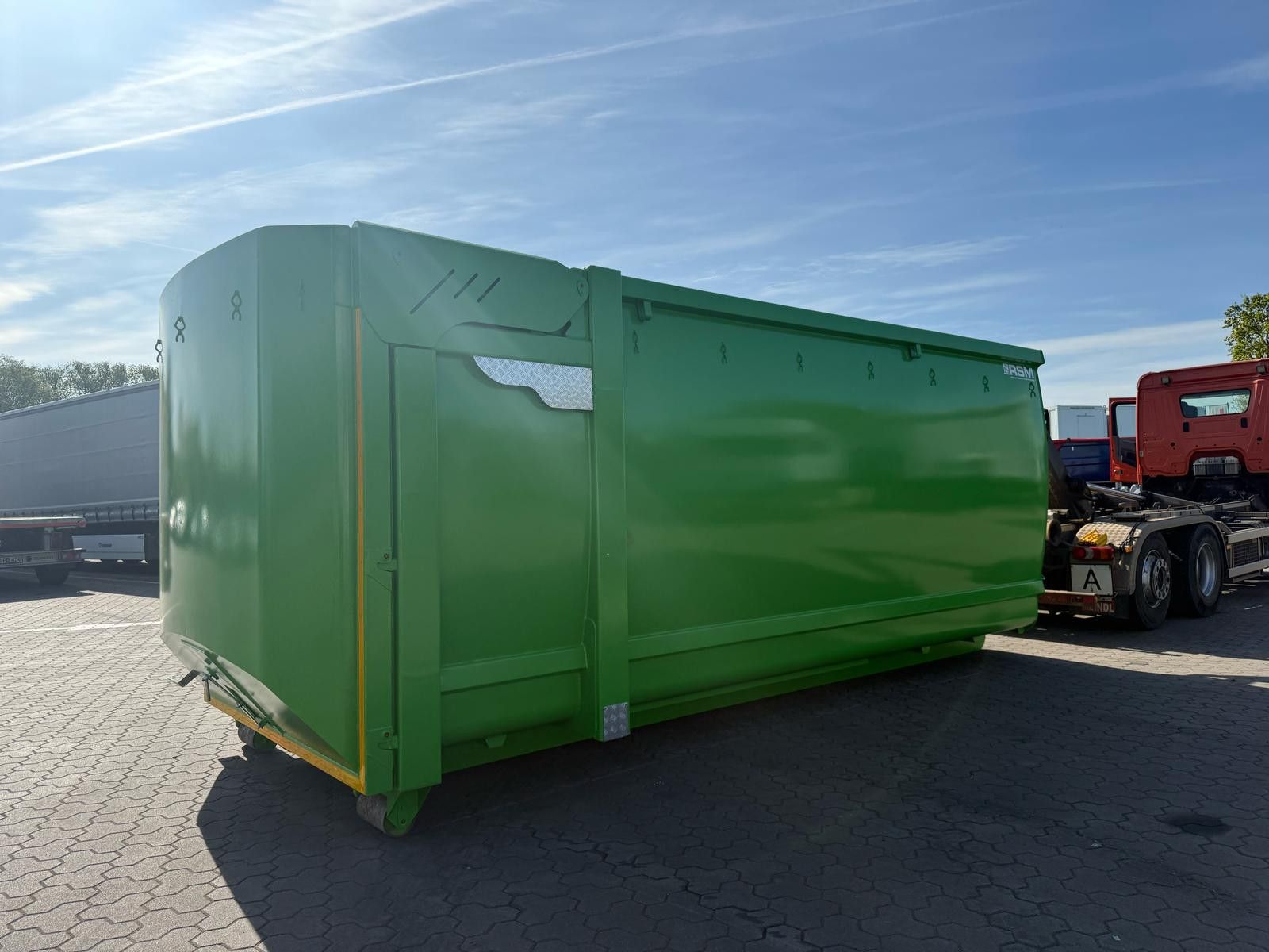 Fahrzeugabbildung Andere RSM Abrollcontainer 38m³ mit hydr. Heckklappe