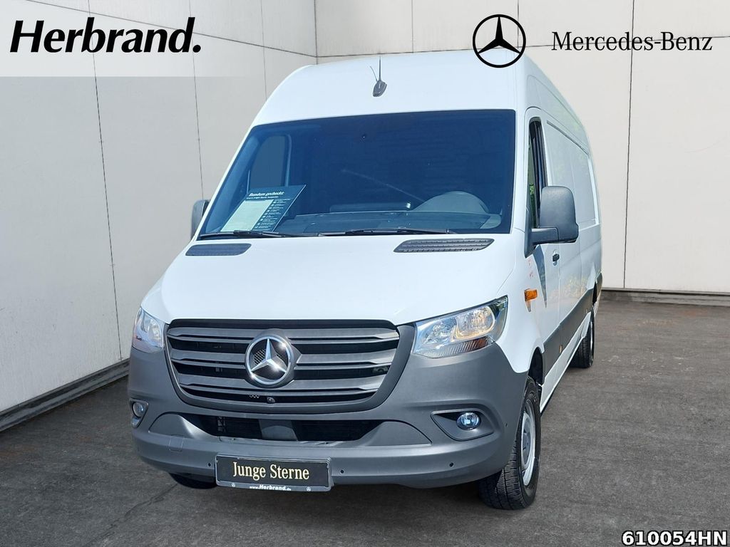 Image of Mercedes-Benz Sprinter