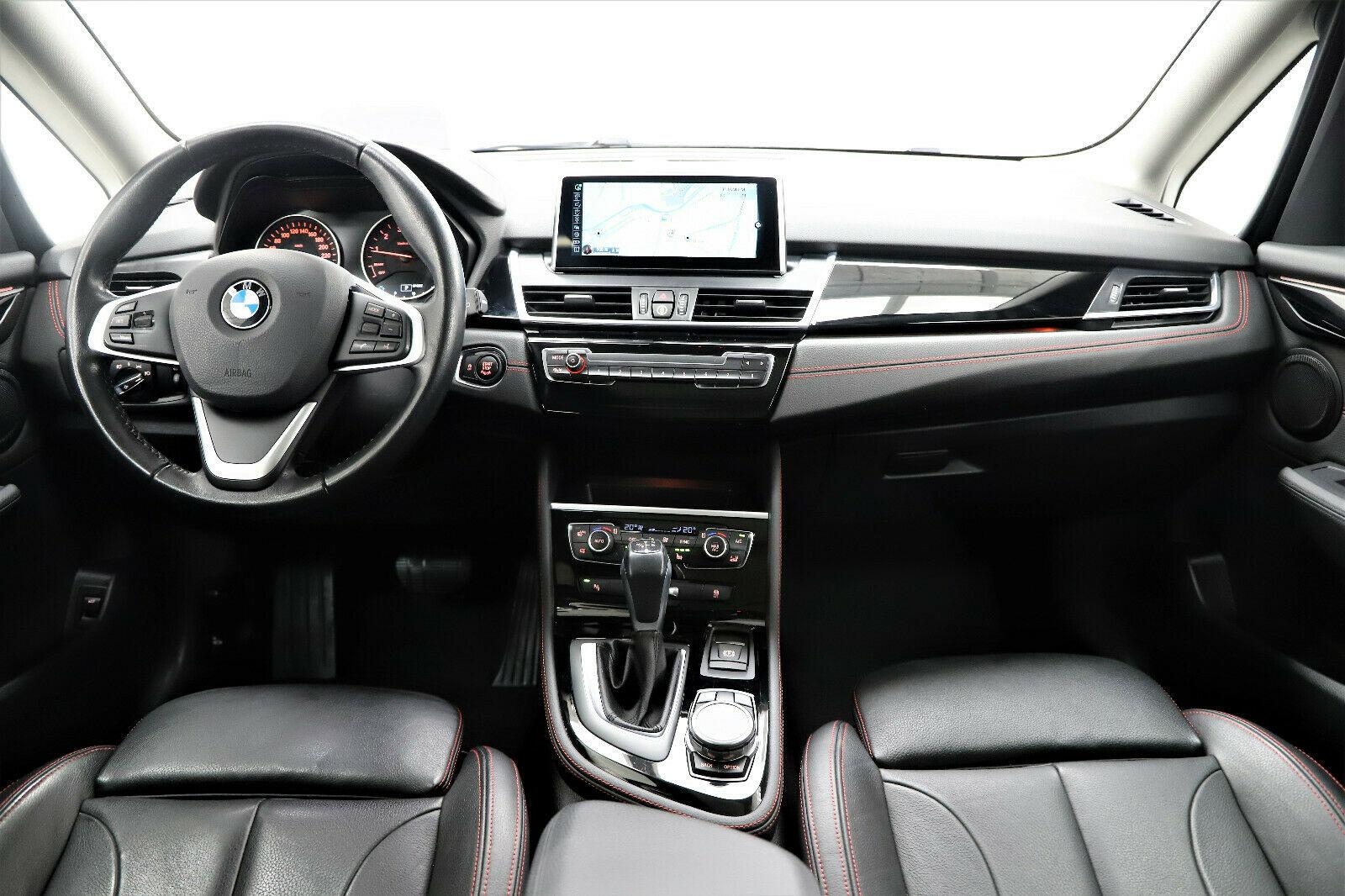BMW 220i Gran Tourer 192 PS Sport Line Pano Navi HUD