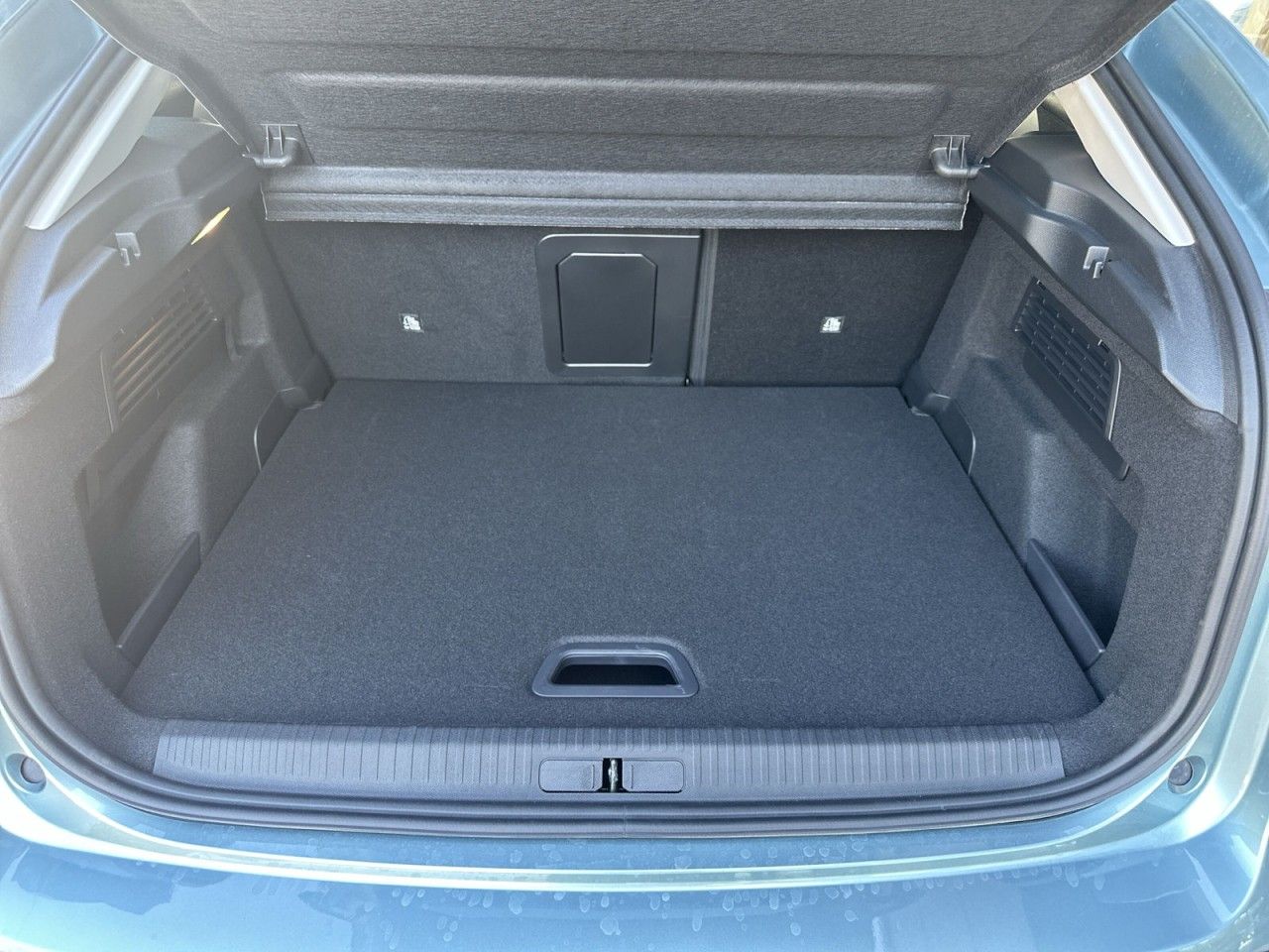 Fahrzeugabbildung Citroën C4 PureTech 130 S&S SHINE