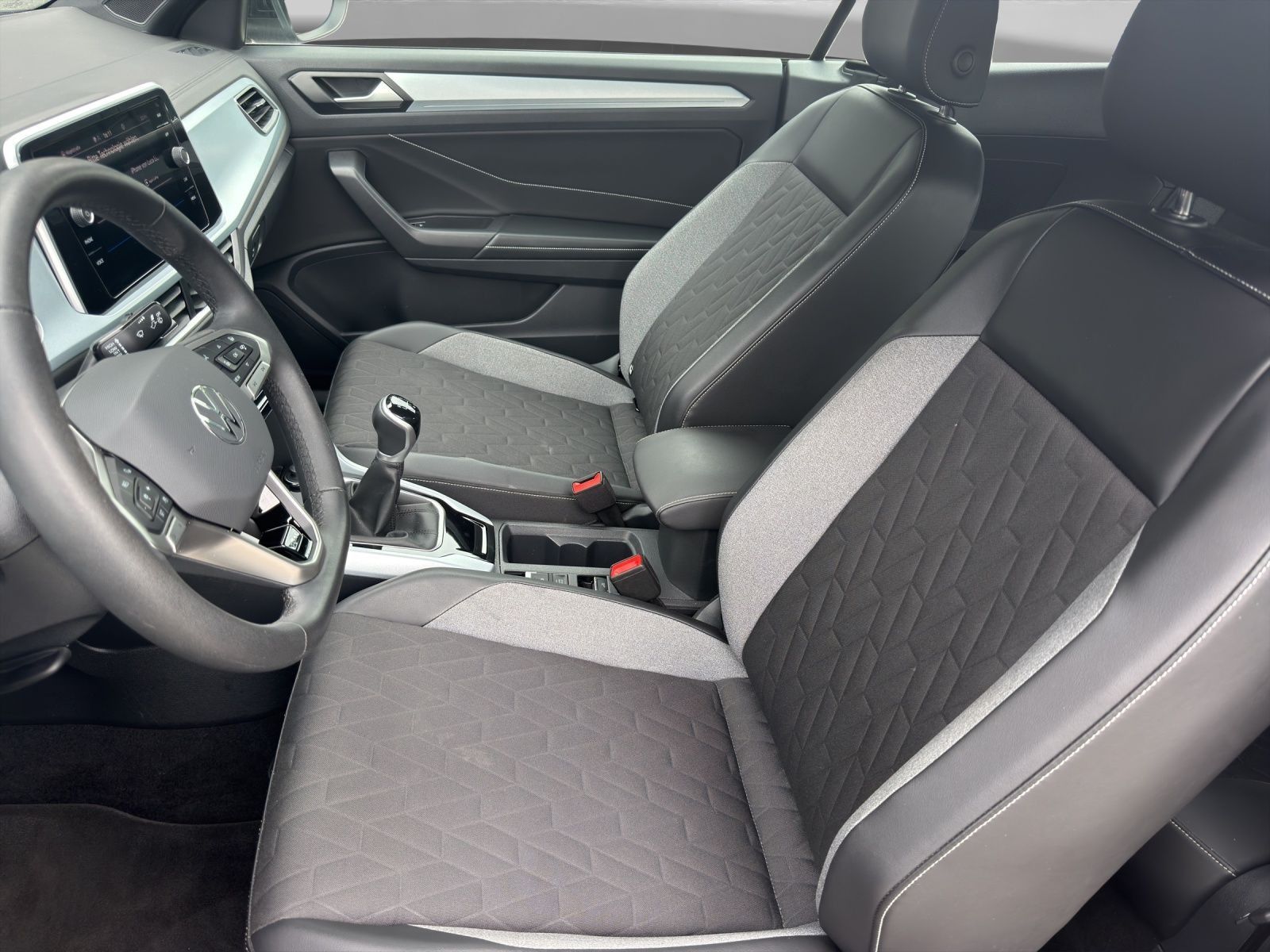 Volkswagen T-Roc - Bild 5